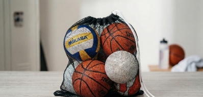 Mesh Net Laundry Bag: Ball Storage